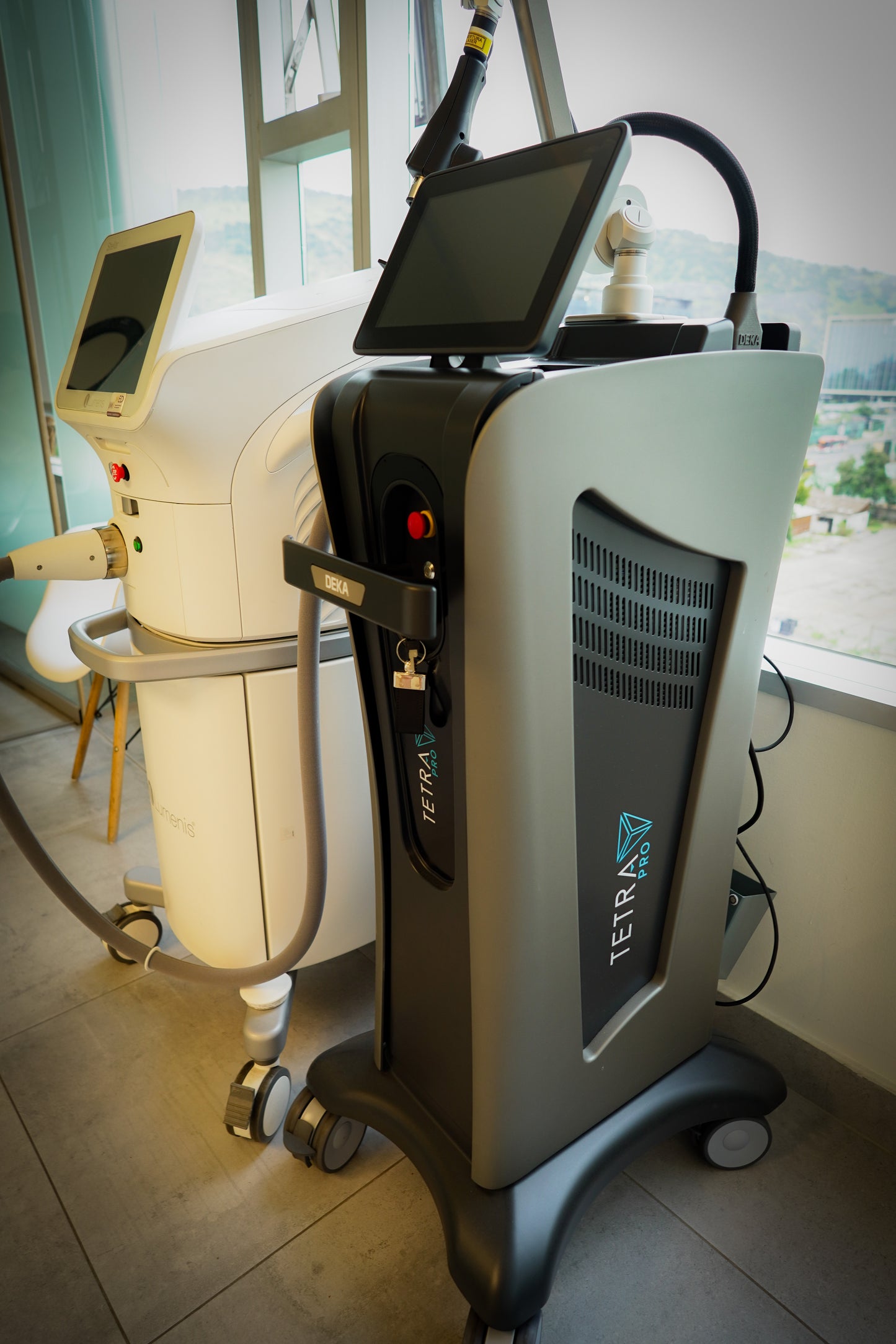 Rejuvenecimiento Periocular con Láser CO2 Tetra Pro de Deka (Italia)